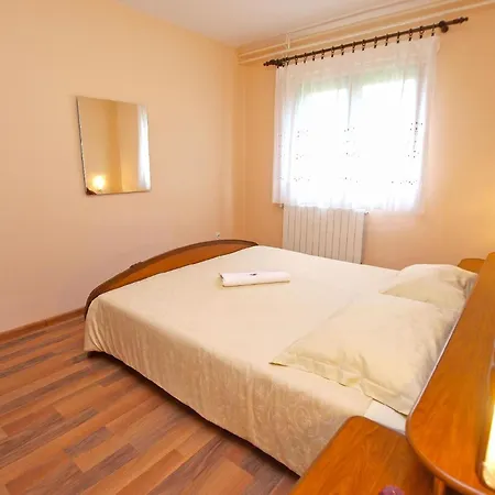 Ferienwohnung Fuer 4 Personen Ca 50 Qm In Kosinozici, Porec, Istrien Istrische Riviera Porec