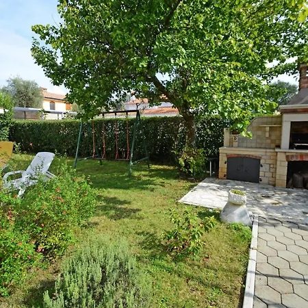 Apartment Ferienwohnung Fuer 4 Personen Ca 50 Qm In Kosinozici, Porec, Istrien Istrische Riviera *