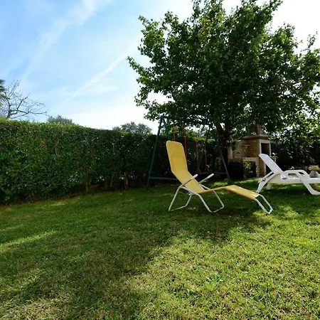 Ferienwohnung Fuer 4 Personen Ca 50 Qm In Kosinozici, Porec, Istrien Istrische Riviera Apartment *